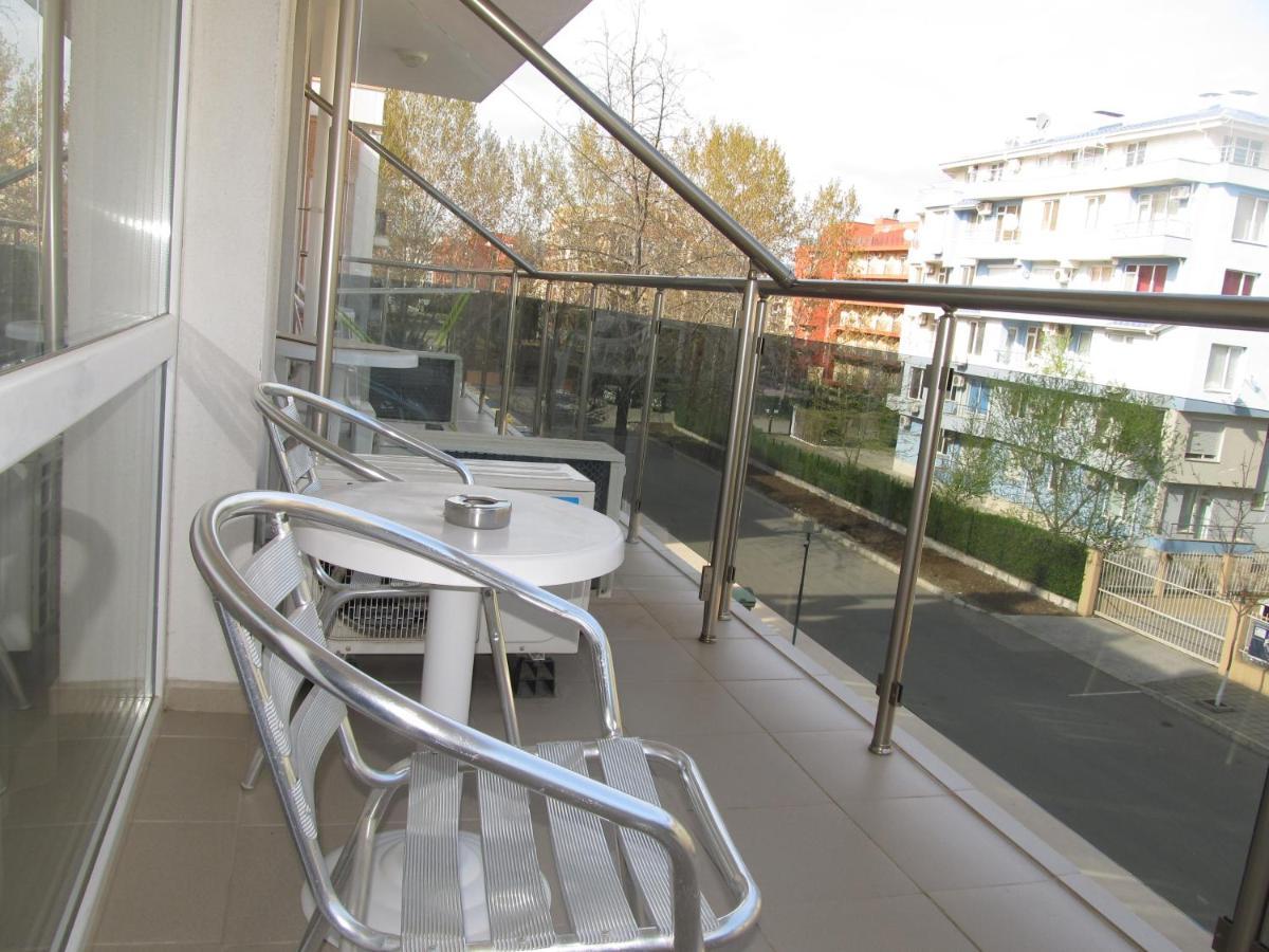 Apartment And In Cote D'azure