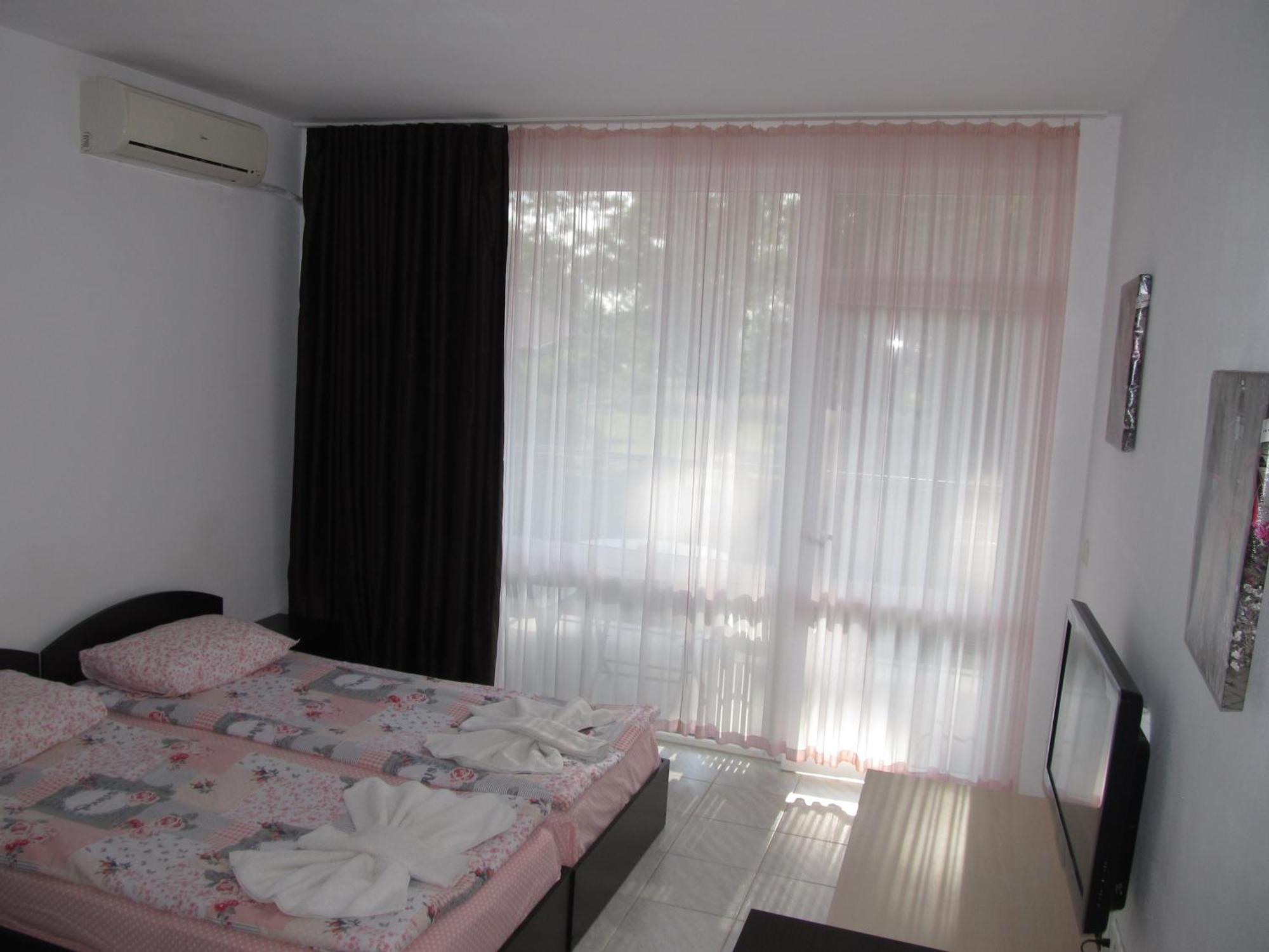 And In Cote D'azure Apartment *